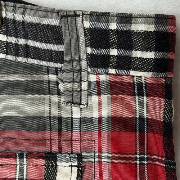 GB Red Plaid Cargo Shorts Mens Size 42 Regular Fit Flat Front Button Zip - Picture 11 of 16